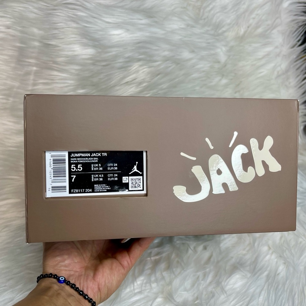 Jumpman Jack TR Sneakers - Picture 3 of 10